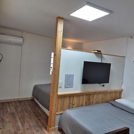 Jeju Soroan Pension مدينة سيوجويبو المظهر الخارجي الصورة