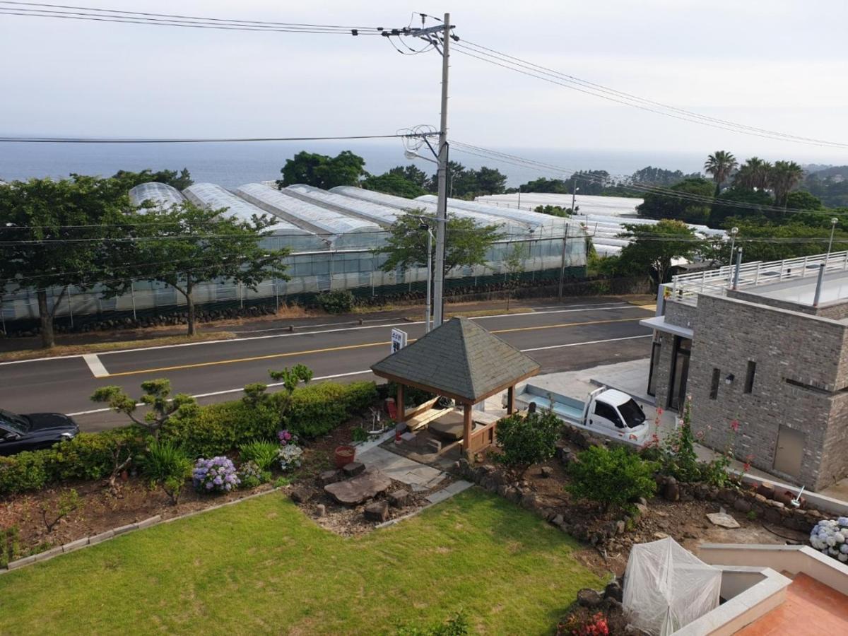 Jeju Soroan Pension مدينة سيوجويبو المظهر الخارجي الصورة