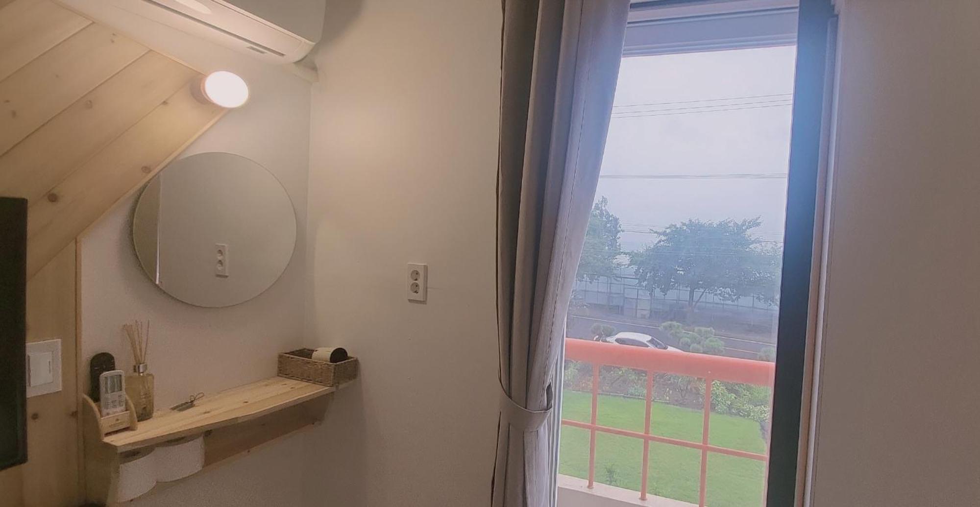 Jeju Soroan Pension مدينة سيوجويبو المظهر الخارجي الصورة